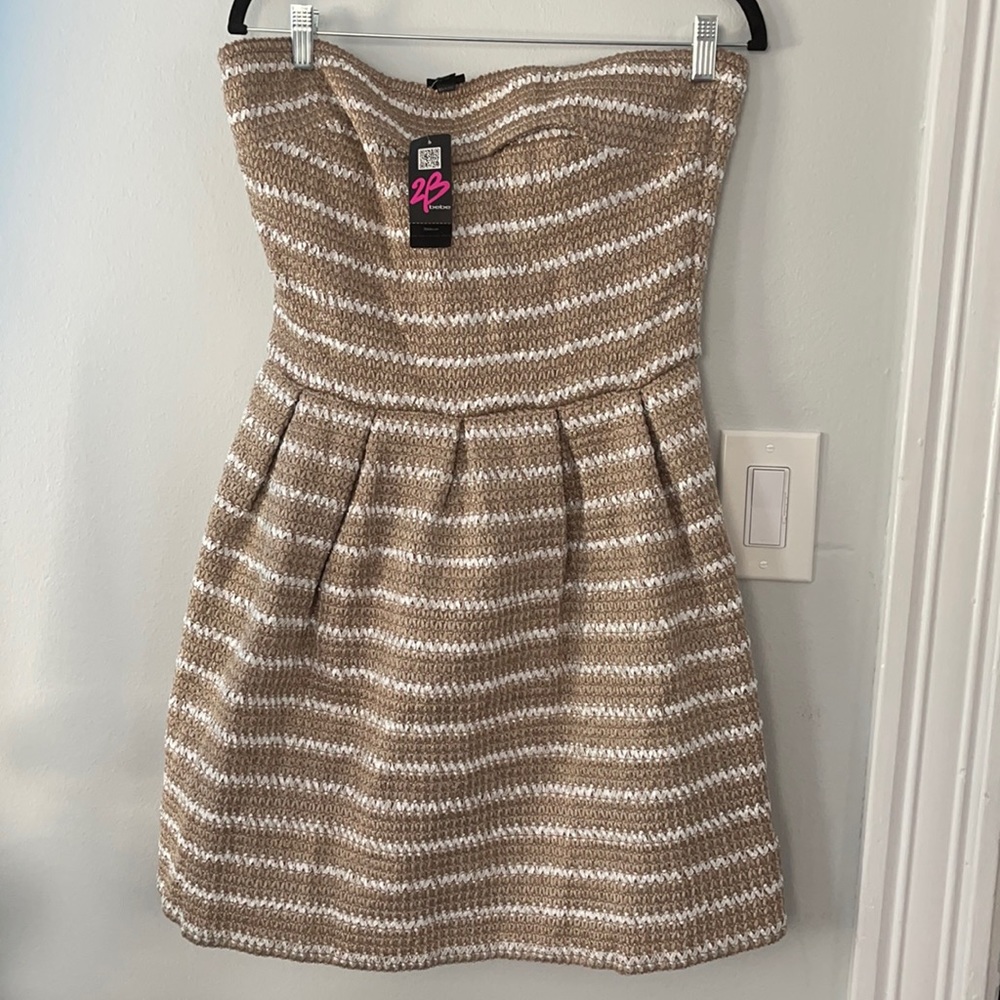 Stunning strapless dress